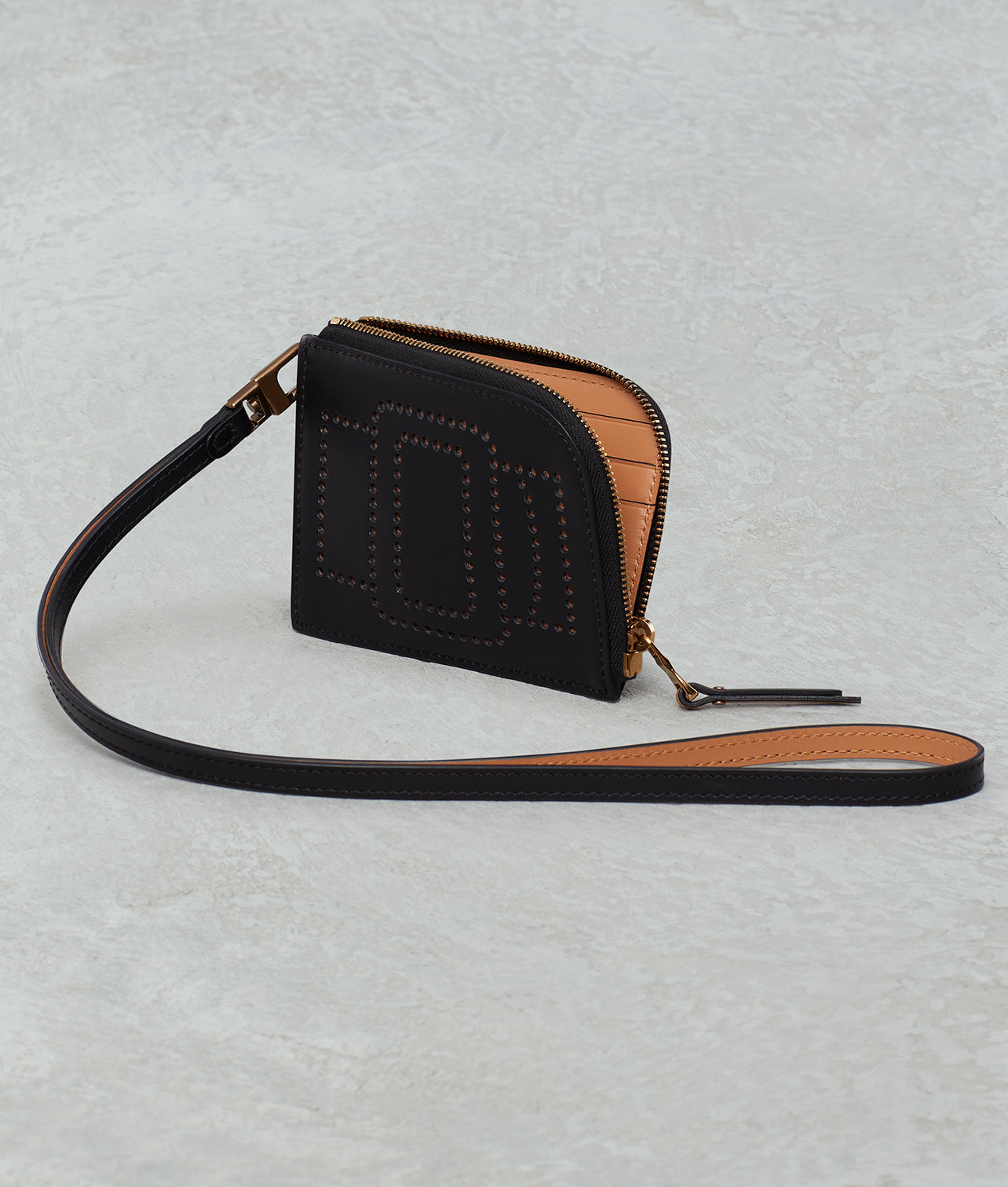 PERFORATED BUCKLE CARD HOLDER BLACK GINGER